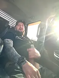 Beardedtattood — Stripchat recorded stream screenshot (28 Feb 2026)