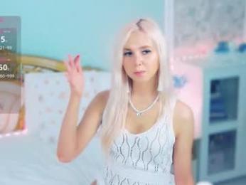 amoramias — Chaturbate recorded stream screenshot (28 Feb 2026)