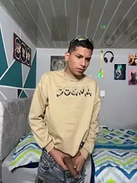 Mike_and_Rayan — Stripchat recorded stream screenshot (01 Mar 2026)