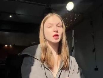 nloraaa — Chaturbate recorded stream screenshot (01 Mar 2026)