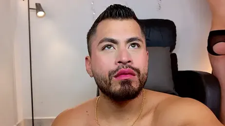 Juan_Castano — Stripchat recorded stream image, 01.03.2026 23:40