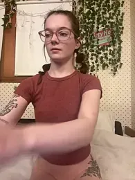 dreamteemergirl — Stripchat recorded stream screenshot (02 Mar 2026)