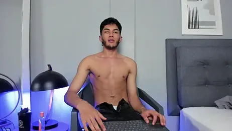 Tylerffoxx — Stripchat recorded stream image, 03.03.2026 21:00