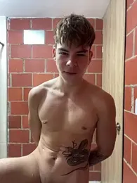 Handsome_boys69 — Stripchat recorded stream image, 05.03.2026 05:30