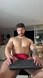 Valenthino_Salvatore — Stripchat recorded stream screenshot (05 Mar 2026)