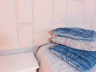 emmajonees — Camsoda recorded stream image, 06.03.2026 04:50