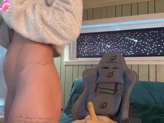 agatabryantt — Camsoda recorded stream screenshot (06 Mar 2026)