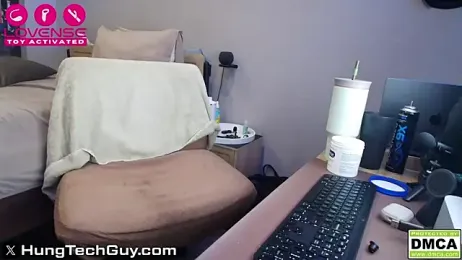 hungtechguy — Stripchat recorded stream image, 08.03.2026 05:50
