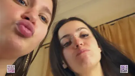 vivid_girls_vg — Stripchat recorded stream screenshot (08 Mar 2026)