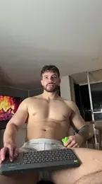 Valenthino_Salvatore — Stripchat recorded stream screenshot (11 Mar 2026)