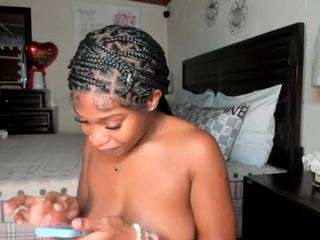 iluvsaffire-bleu — Camsoda recorded stream screenshot (11 Mar 2026)