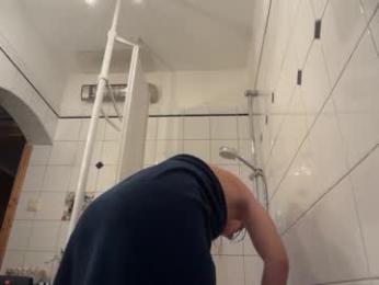 aviebby — Chaturbate recorded stream screenshot (11 Mar 2026)