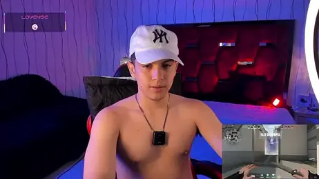 Brat_ — Stripchat recorded stream screenshot (13 Mar 2026)