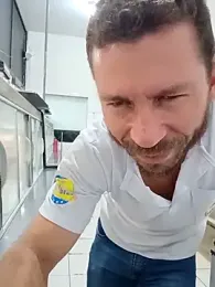 RobertoLuiz84 — Stripchat recorded stream image, 13.03.2026 13:00