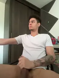 bigryann23 — Stripchat recorded stream image, 13.03.2026 15:40