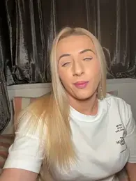 Strongqueen — Stripchat recorded stream screenshot (15 Mar 2026)