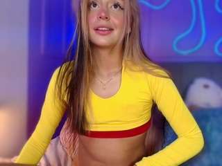 sofly-s — Camsoda recorded stream image, 16.03.2026 11:40