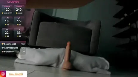 juicy-pussy — Stripchat recorded stream screenshot (17 Mar 2026)