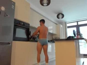 roberto4ever — Chaturbate recorded stream screenshot (17 Mar 2026)