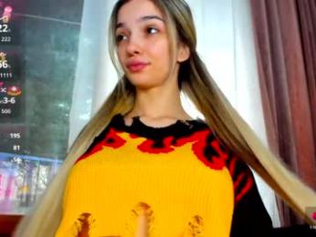 sassyt33n — Chaturbate recorded stream image, 18.03.2026 10:30