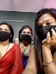 cutee__crazy — Stripchat recorded stream image, 18.03.2026 13:50