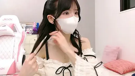 -minami- — Stripchat recorded stream screenshot (18 Mar 2026)