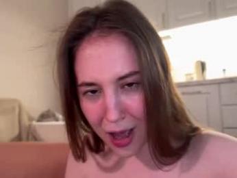 denobluora — Chaturbate recorded stream image, 18.03.2026 22:00