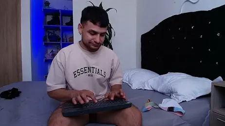 Two_sinzXX — Stripchat recorded stream screenshot (19 Mar 2026)