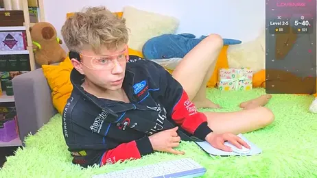 LandelRay — Stripchat recorded stream image, 19.03.2026 18:40