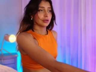 sofly-s — Camsoda recorded stream image, 07.03.2025 11:40