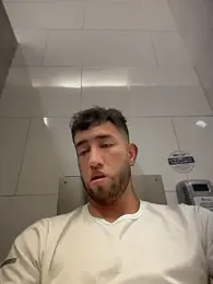 liam_bronw — Stripchat recorded stream screenshot (24 Mar 2026)