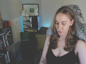 Adamova_Eva — Bongacams recorded stream image, 07.03.2025 19:40