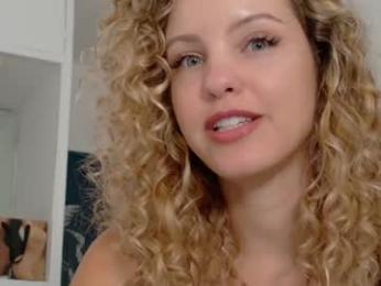 theislandgirl — Chaturbate recorded stream screenshot (26 Mar 2026)