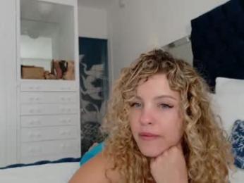 theislandgirl — Chaturbate recorded stream screenshot (26 Mar 2026)
