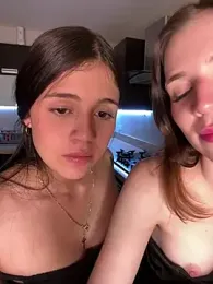 kevin_hotgirls — Stripchat recorded stream image, 27.03.2026 04:00