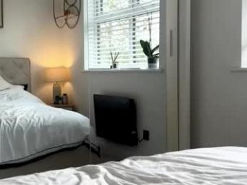 rosebella_ — Chaturbate recorded stream image, 27.03.2026 07:20