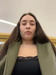 Holly_Play — Stripchat recorded stream screenshot (27 Mar 2026)