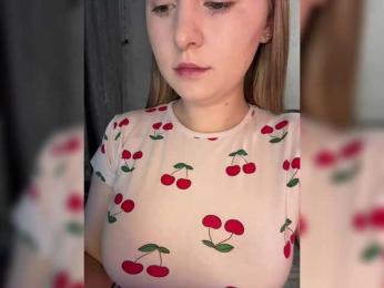 AlinaRay — Bongacams recorded stream image, 27.03.2026 14:10