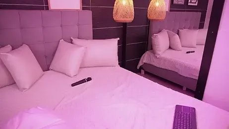 BellaLatinaTS — Stripchat recorded stream image, 27.03.2026 23:00