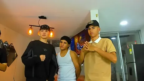 Houseofwarrios — Stripchat recorded stream screenshot (31 Mar 2026)