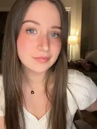 nerdynina — Stripchat recorded stream image, 01.04.2026 00:00