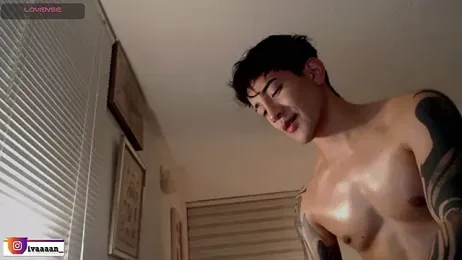 ivaaaan_ — Stripchat recorded stream screenshot (01 Apr 2026)