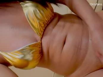 thippy69 — Chaturbate recorded stream screenshot (02 Apr 2026)