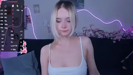 Megan--chan — Stripchat recorded stream screenshot (02 Apr 2026)