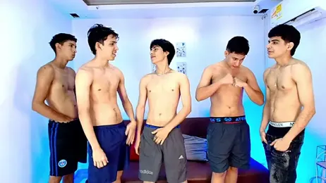 CHILLBICREWX — Stripchat recorded stream screenshot (03 Apr 2026)