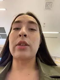 Holly_Play — Stripchat recorded stream screenshot (03 Apr 2026)