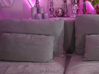 Taanni — Bongacams recorded stream screenshot (08 Mar 2025)