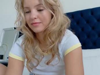 theislandgirl — Chaturbate recorded stream screenshot (03 Apr 2026)