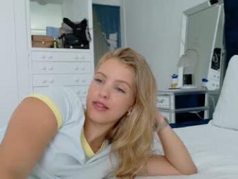 theislandgirl — Chaturbate recorded stream screenshot (03 Apr 2026)