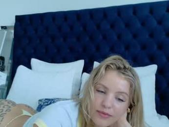 theislandgirl — Chaturbate recorded stream screenshot (03 Apr 2026)